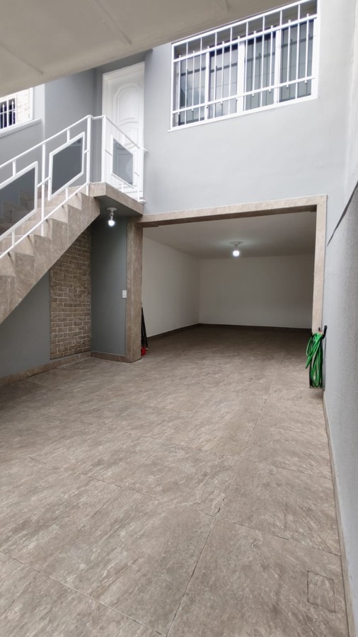 Sobrado, 5 quartos, 122 m² - Foto 1